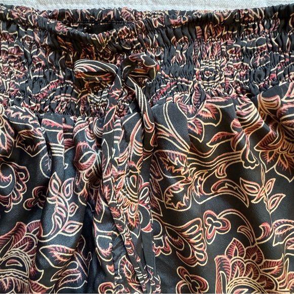 Boho Chic High Waist Women's Shorts - Picture 2 of 6